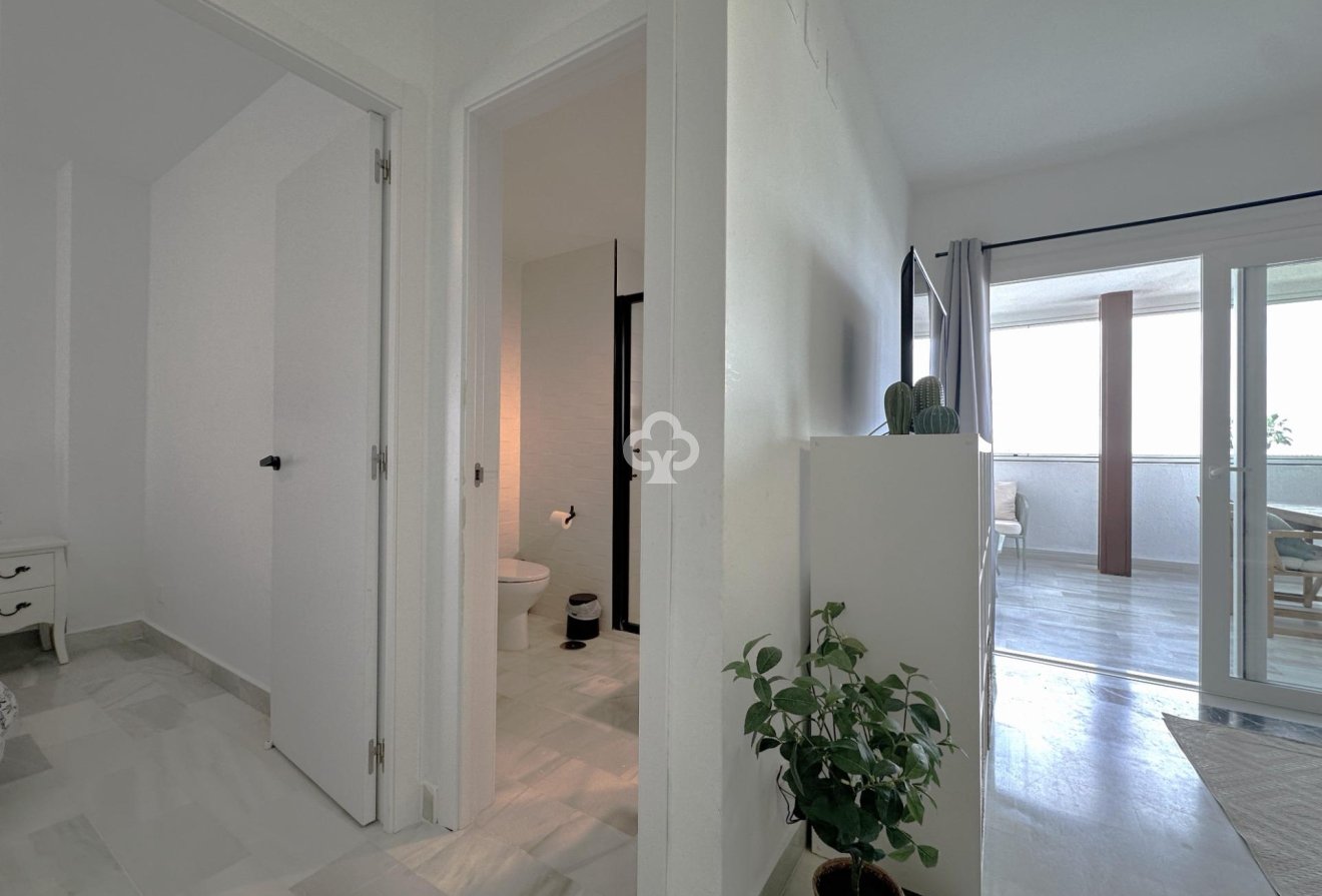 Jälleenmyynti - Huoneisto -
Mijas - Sitio de calahonda - atalaya