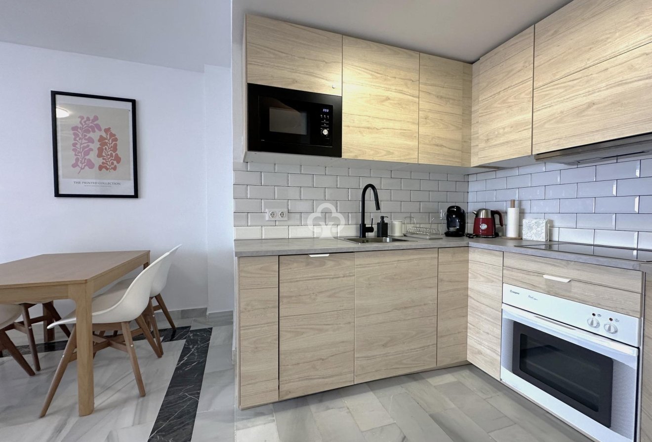 Jälleenmyynti - Huoneisto -
Mijas - Sitio de calahonda - atalaya