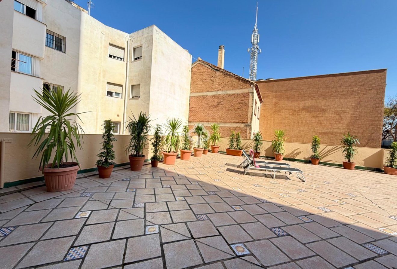 Jälleenmyynti - Piso -
Fuengirola - Los Boliches