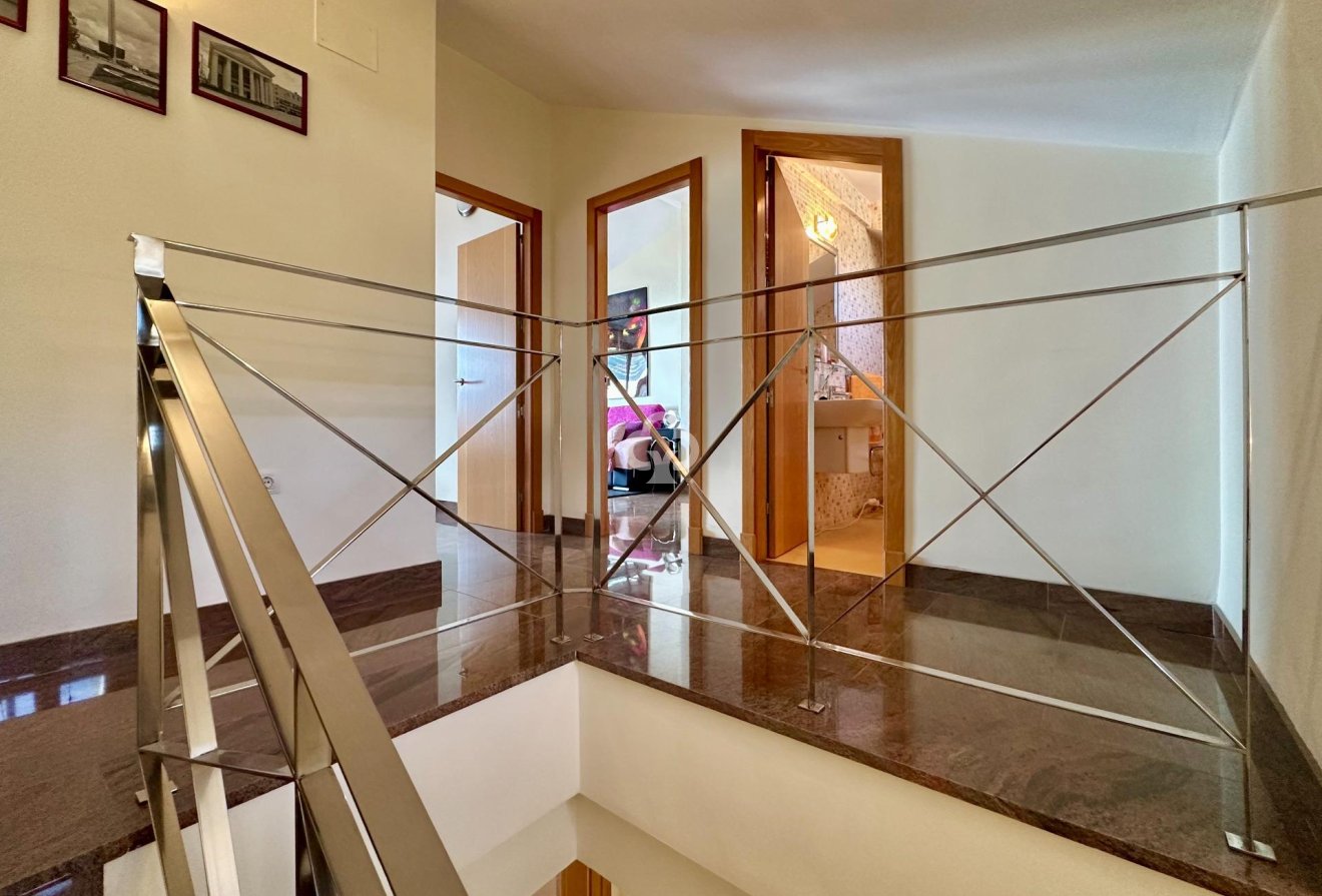 Resale - Ático Dúplex -
Fuengirola - Carvajal