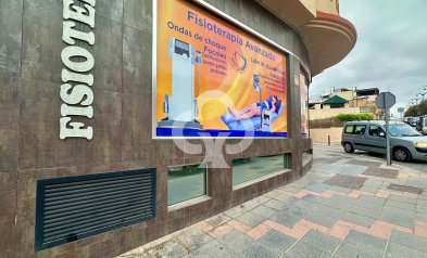 Resale - Local comercial -
Mijas - Las Cañadas