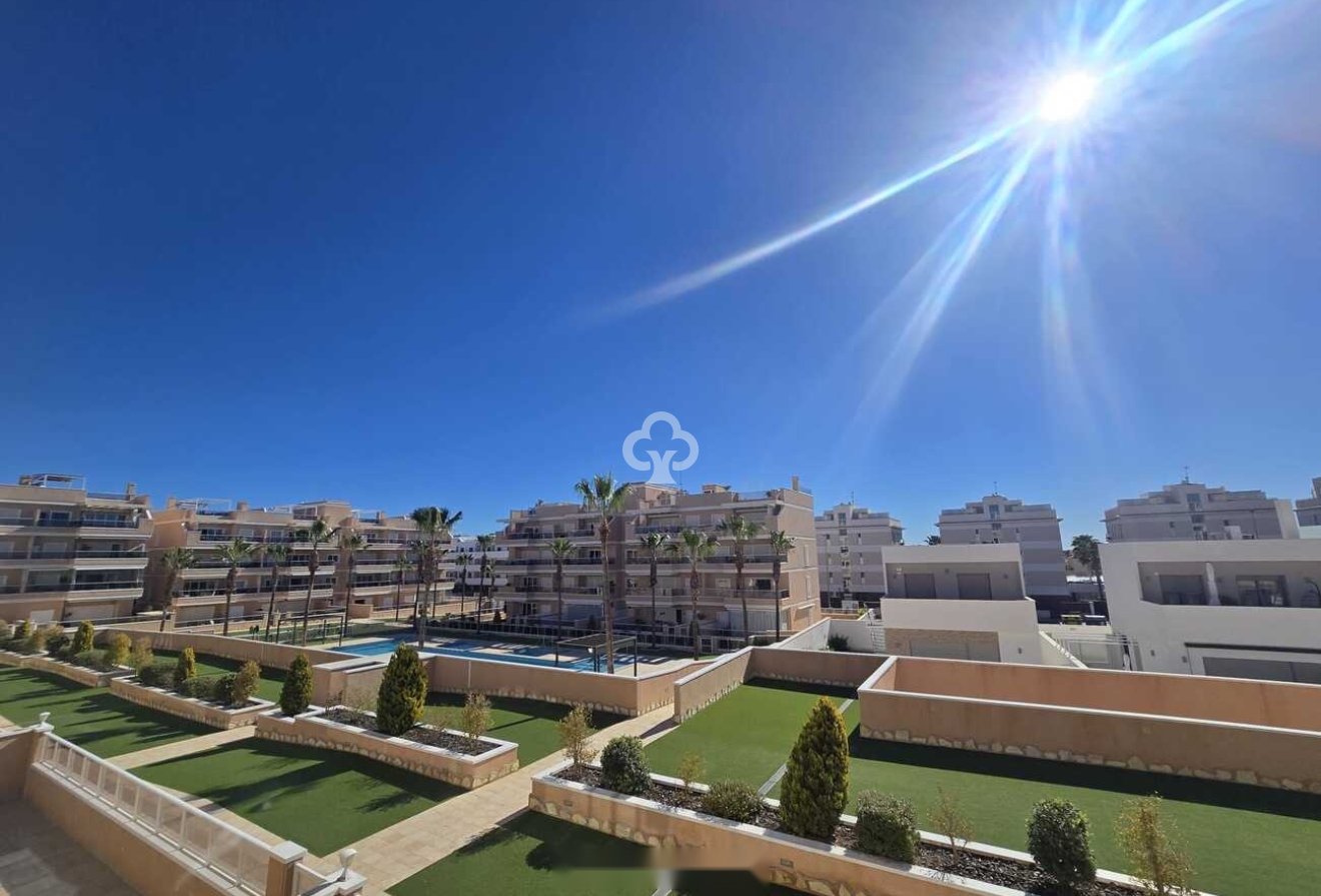 Jälleenmyynti - Asunto / huoneisto -
Orihuela Costa - Los Dolses