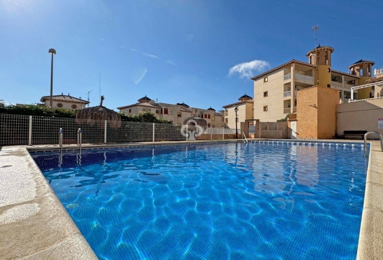Wiederverkauf - Adosados -
Orihuela Costa - Cabo roig - La Zenia