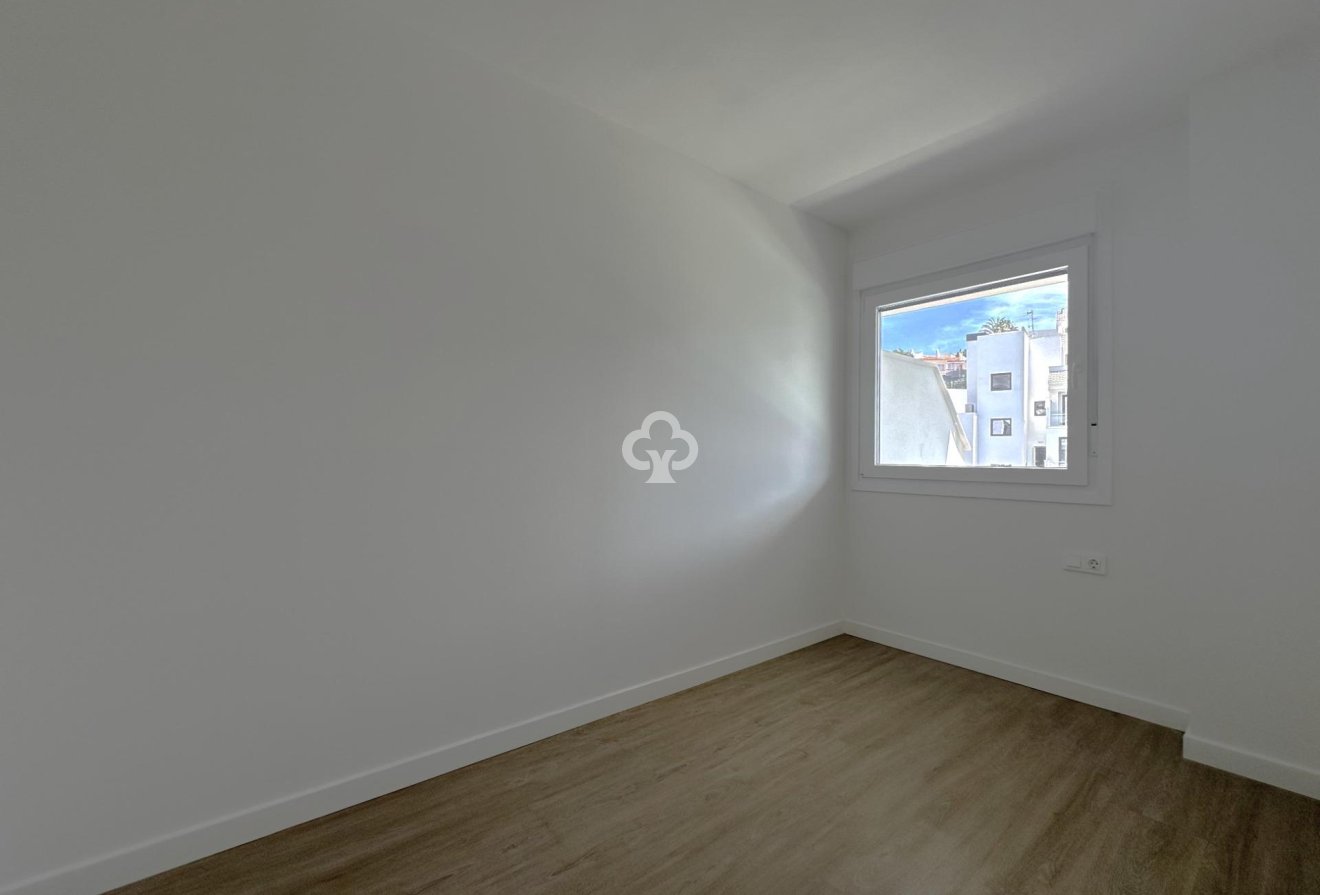 Wiederverkauf - Apartamento -
Fuengirola - Torreblanca del Sol