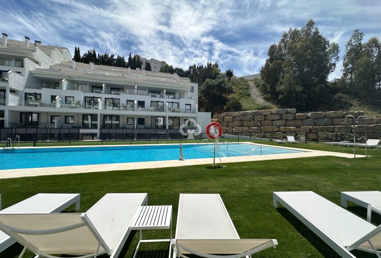 Wiederverkauf - Apartamento -
Fuengirola - Torreblanca del Sol