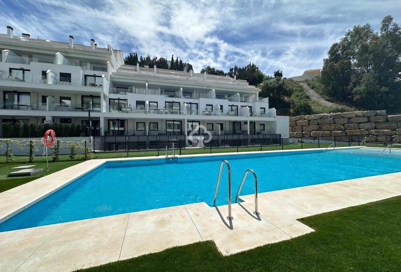 Wiederverkauf - Apartamento -
Fuengirola - Torreblanca del Sol