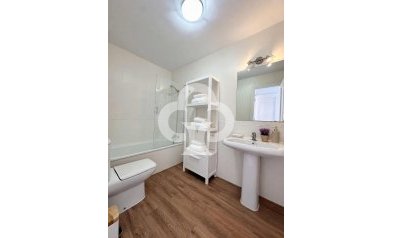 Jälleenmyynti - Huoneisto -
Fuengirola - Los Pacos