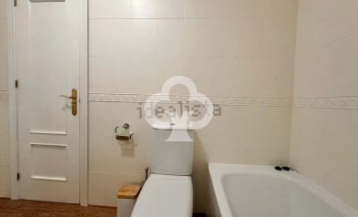 Jälleenmyynti - Huoneisto -
Fuengirola - Los Pacos
