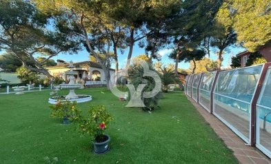 Resale - Villa -
Dehesa de campoamor - Campoamor