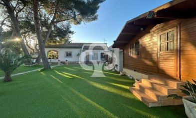 Resale - Villa -
Dehesa de campoamor - Campoamor