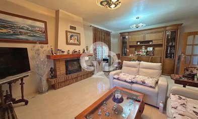 Resale - Villa -
Dehesa de campoamor - Campoamor