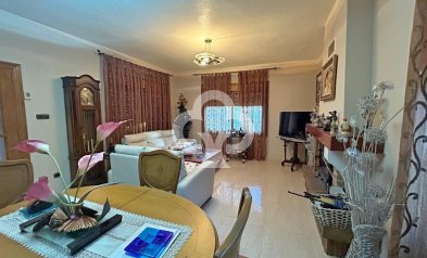 Resale - Villa -
Dehesa de campoamor - Campoamor