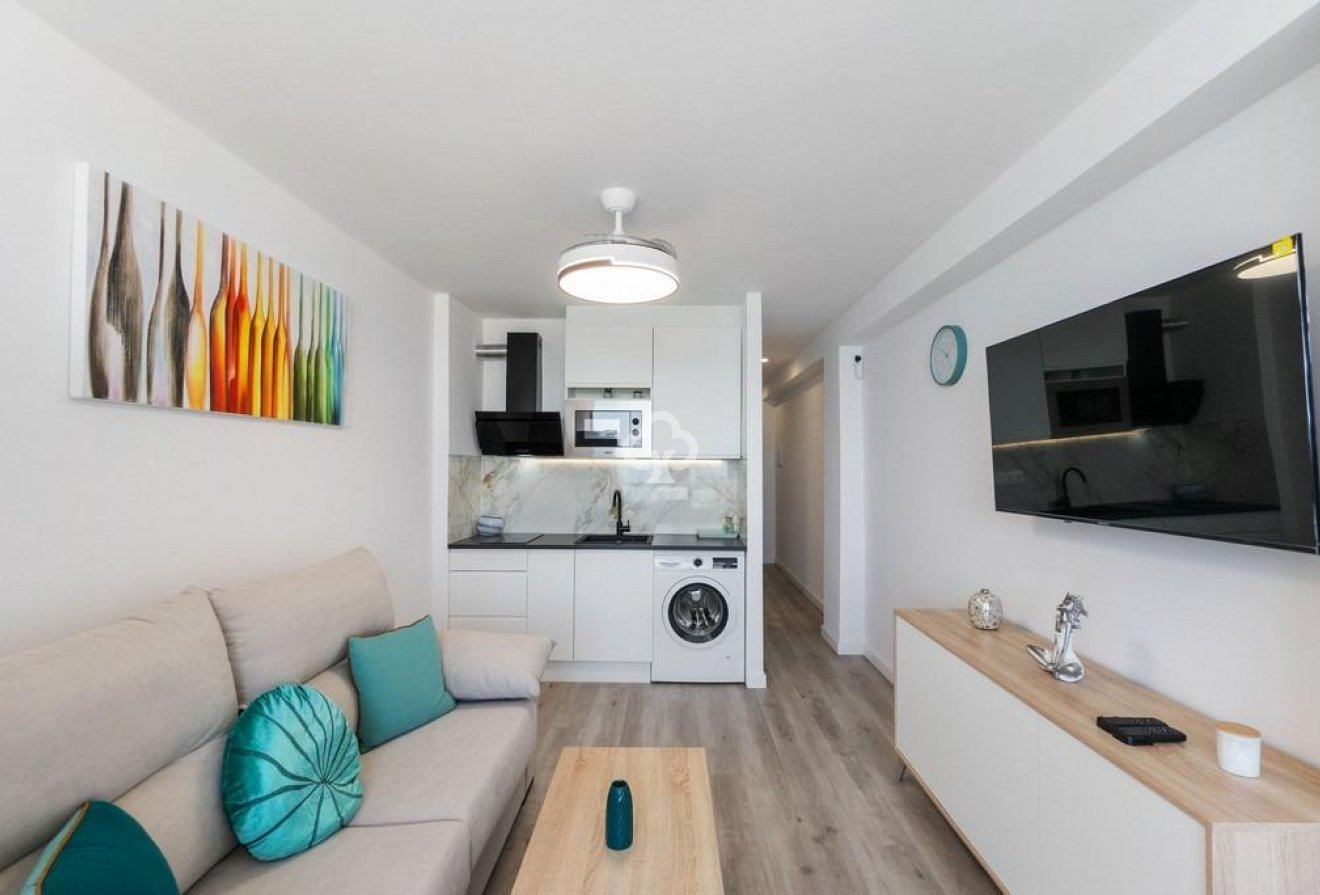 Resale - Apartment -
Torrevieja - Cabo cervera