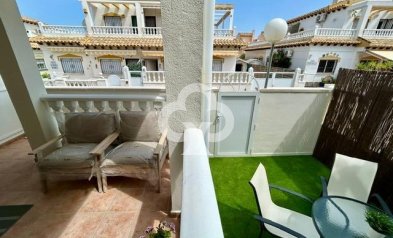 Resale - Terraced house -
Orihuela - Urbanización Perla del Mar