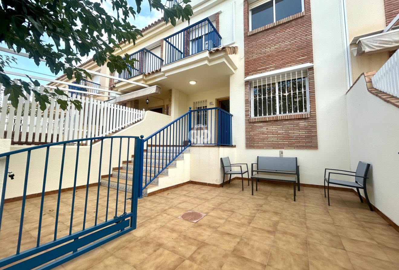 Resale - Terraced house -
Dehesa de campoamor - Campoamor