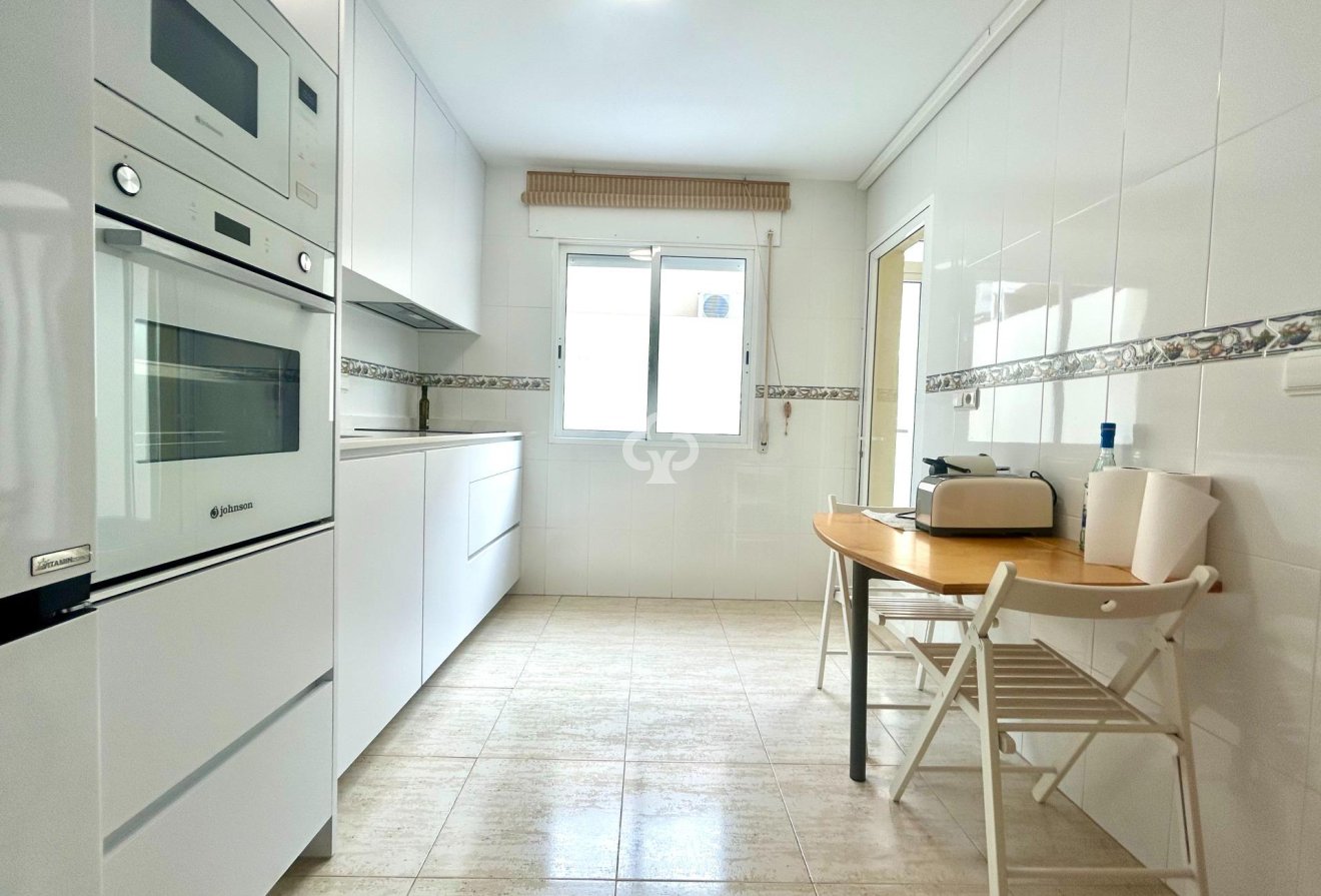 Resale - Terraced house -
Dehesa de campoamor - Campoamor