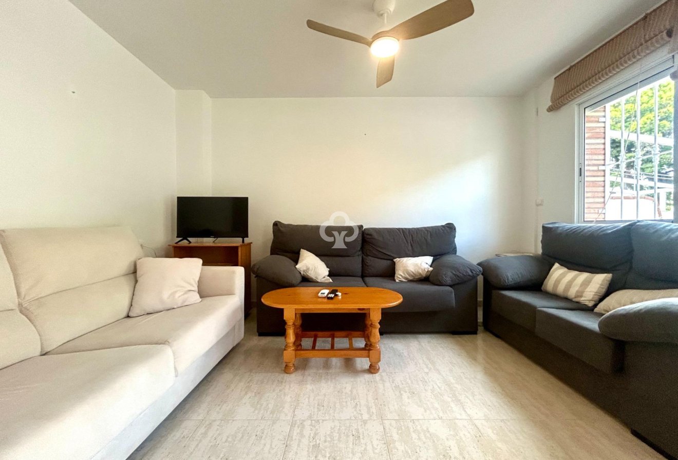 Resale - Terraced house -
Dehesa de campoamor - Campoamor
