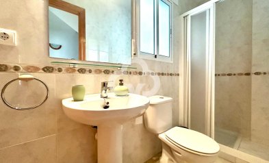 Resale - Terraced house -
Dehesa de campoamor - Campoamor
