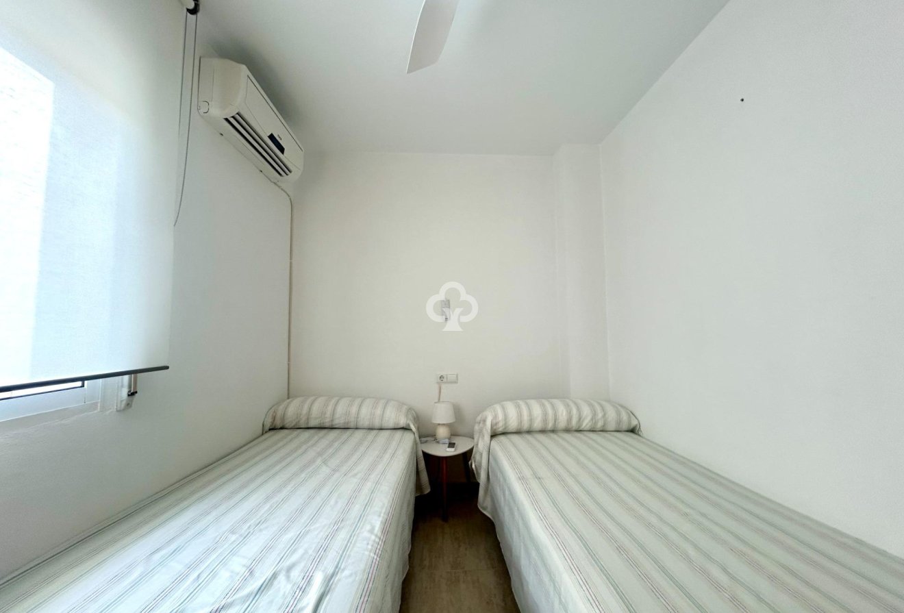 Resale - Terraced house -
Dehesa de campoamor - Campoamor