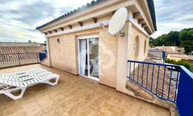 Resale - Terraced house -
Dehesa de campoamor - Campoamor