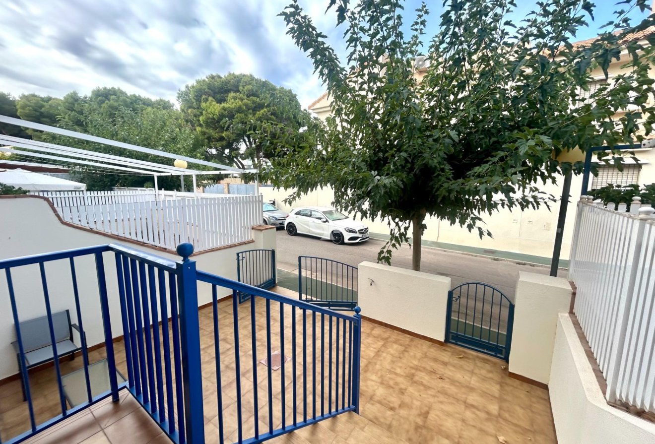 Resale - Terraced house -
Dehesa de campoamor - Campoamor