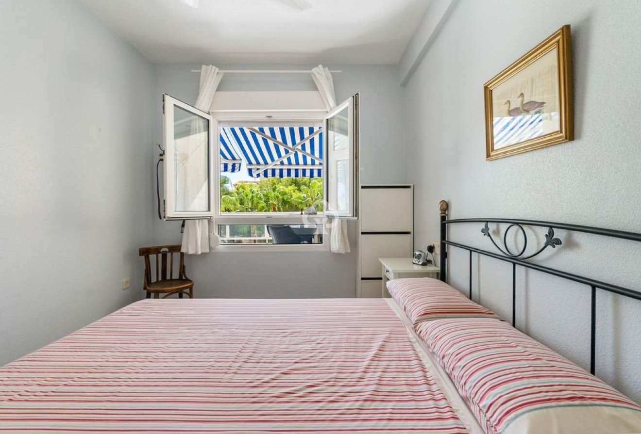 Resale - Apartment -
Dehesa de campoamor - Altos de campoamor
