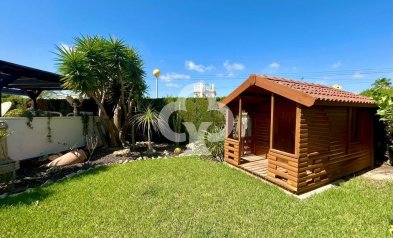 Resale - Villa -
Orihuela Costa - Aguamarina