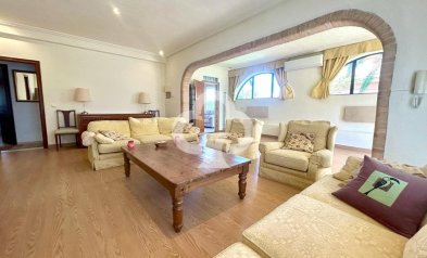 Resale - Villa -
Orihuela Costa - Aguamarina