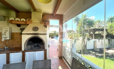 Resale - Villa -
Orihuela Costa - Aguamarina