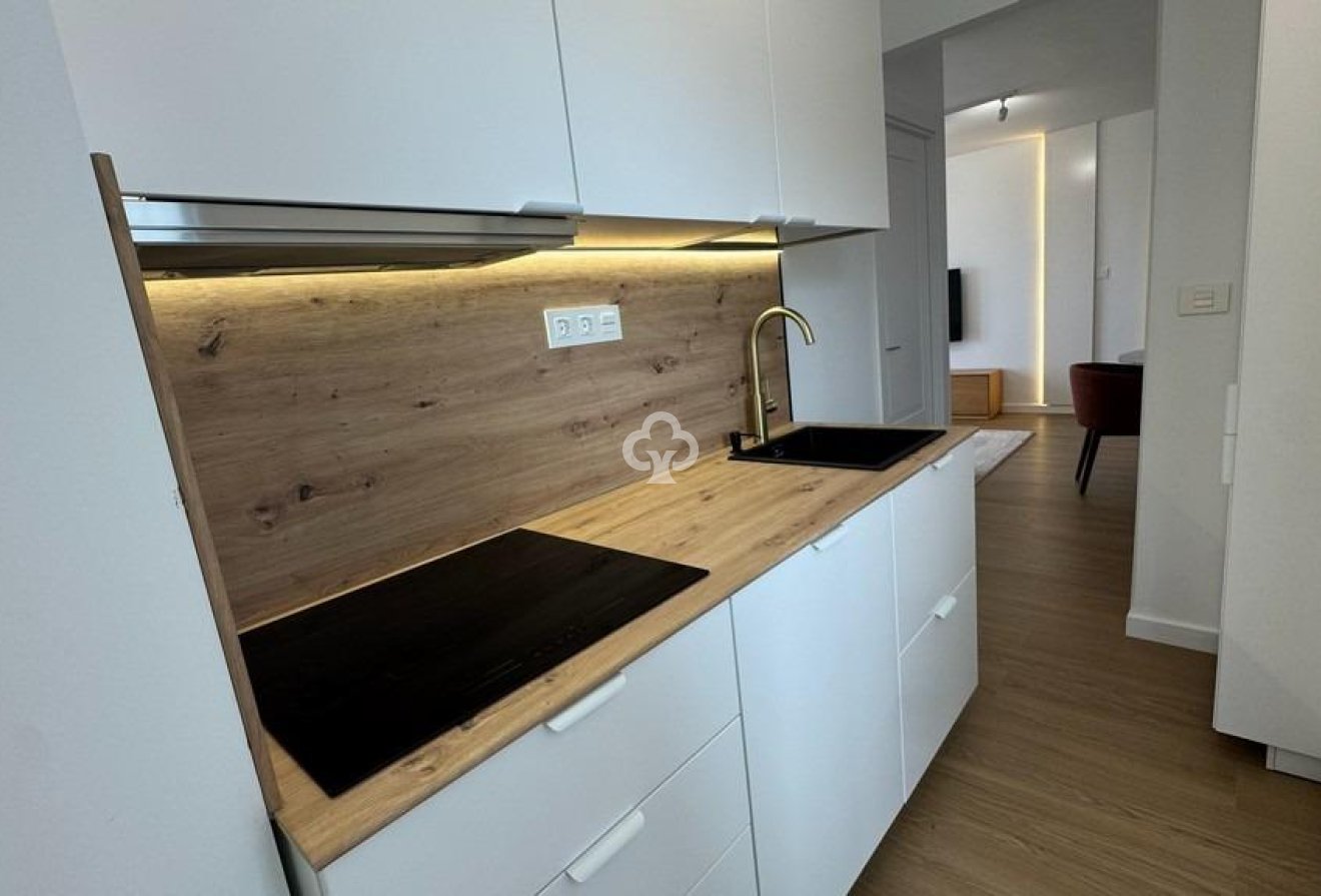 Resale - Apartment -
Torrevieja - Punta Prima