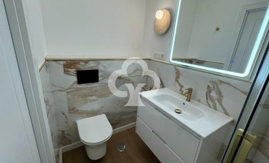 Resale - Apartment -
Torrevieja - Punta Prima