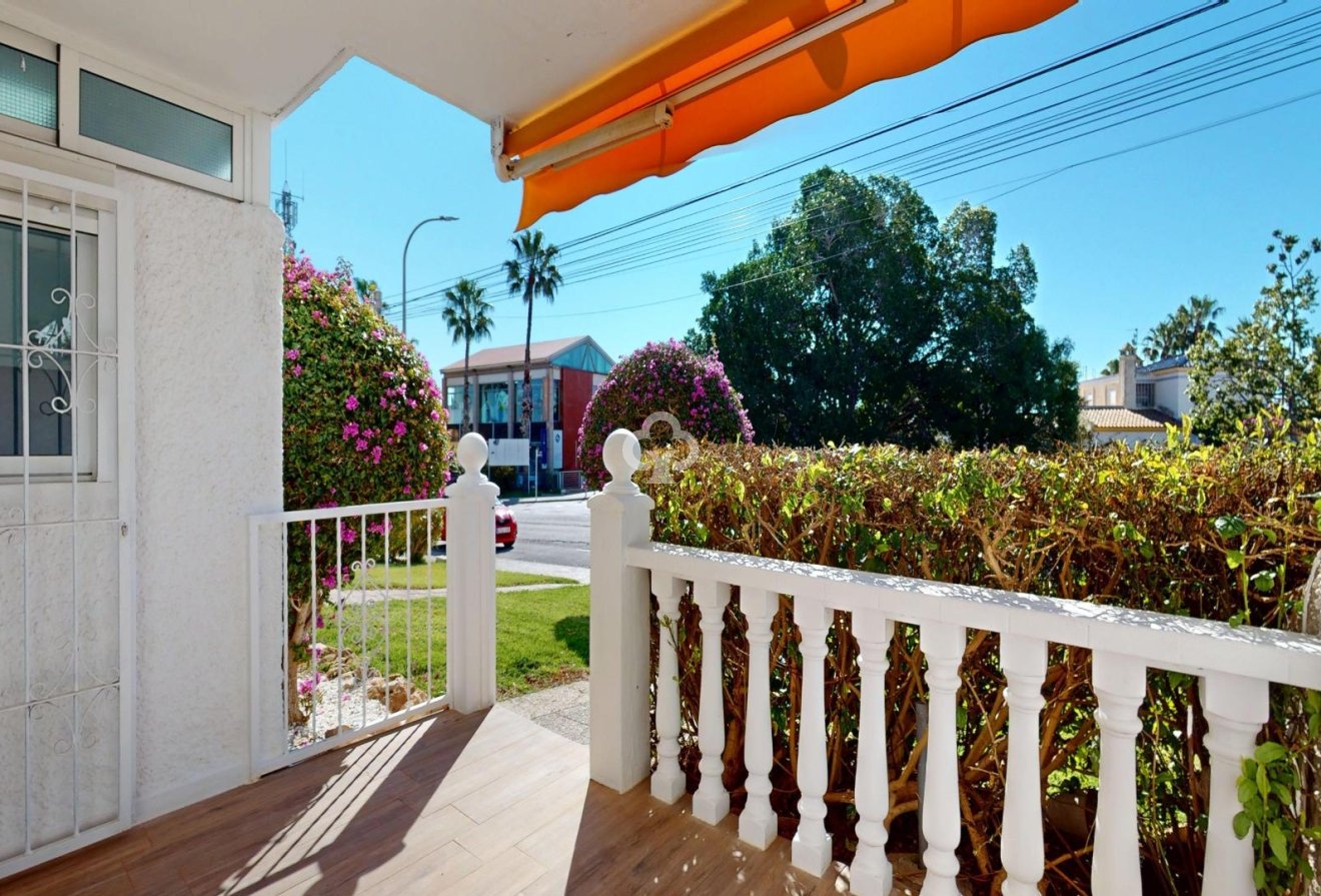 Jälleenmyynti - Bungalow -
Orihuela Costa - Villamartín-Las Filipinas