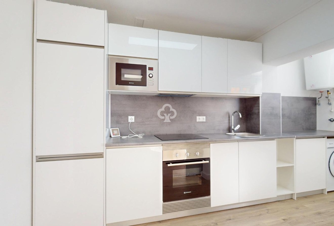 Jälleenmyynti - Bungalow -
Orihuela Costa - Villamartín-Las Filipinas