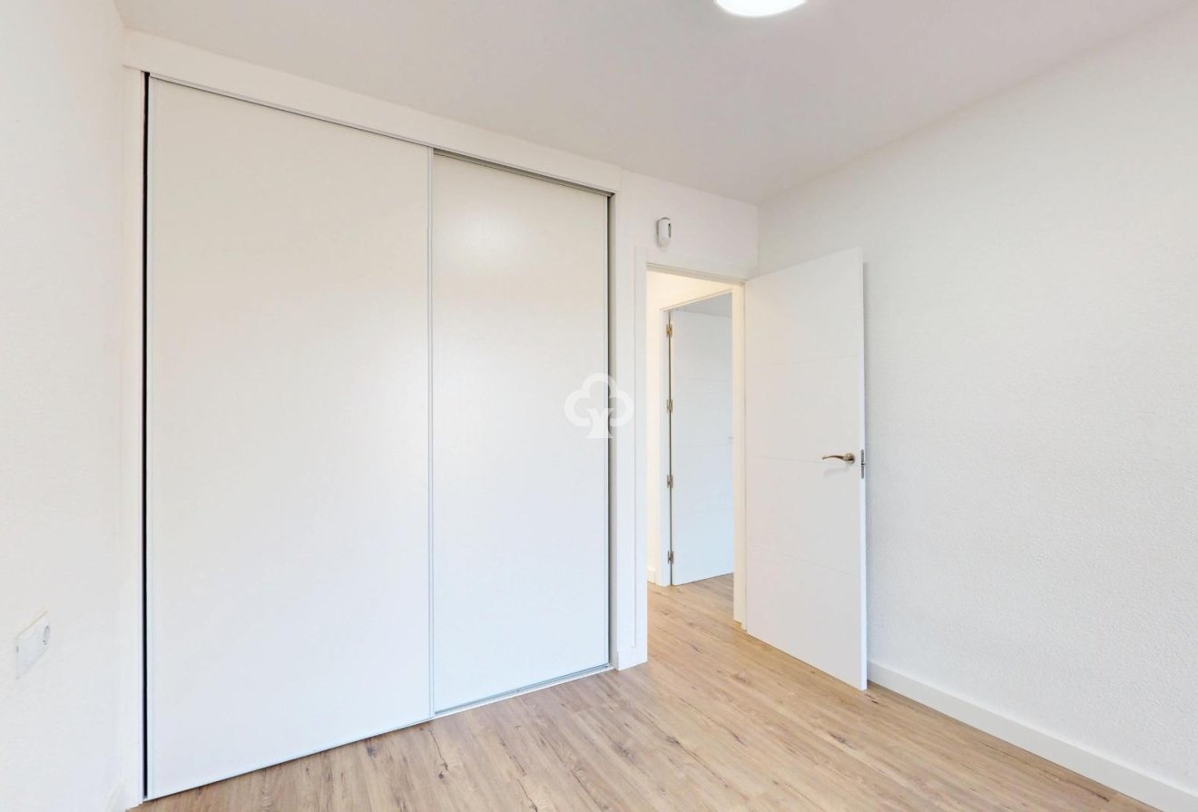 Jälleenmyynti - Bungalow -
Orihuela Costa - Villamartín-Las Filipinas