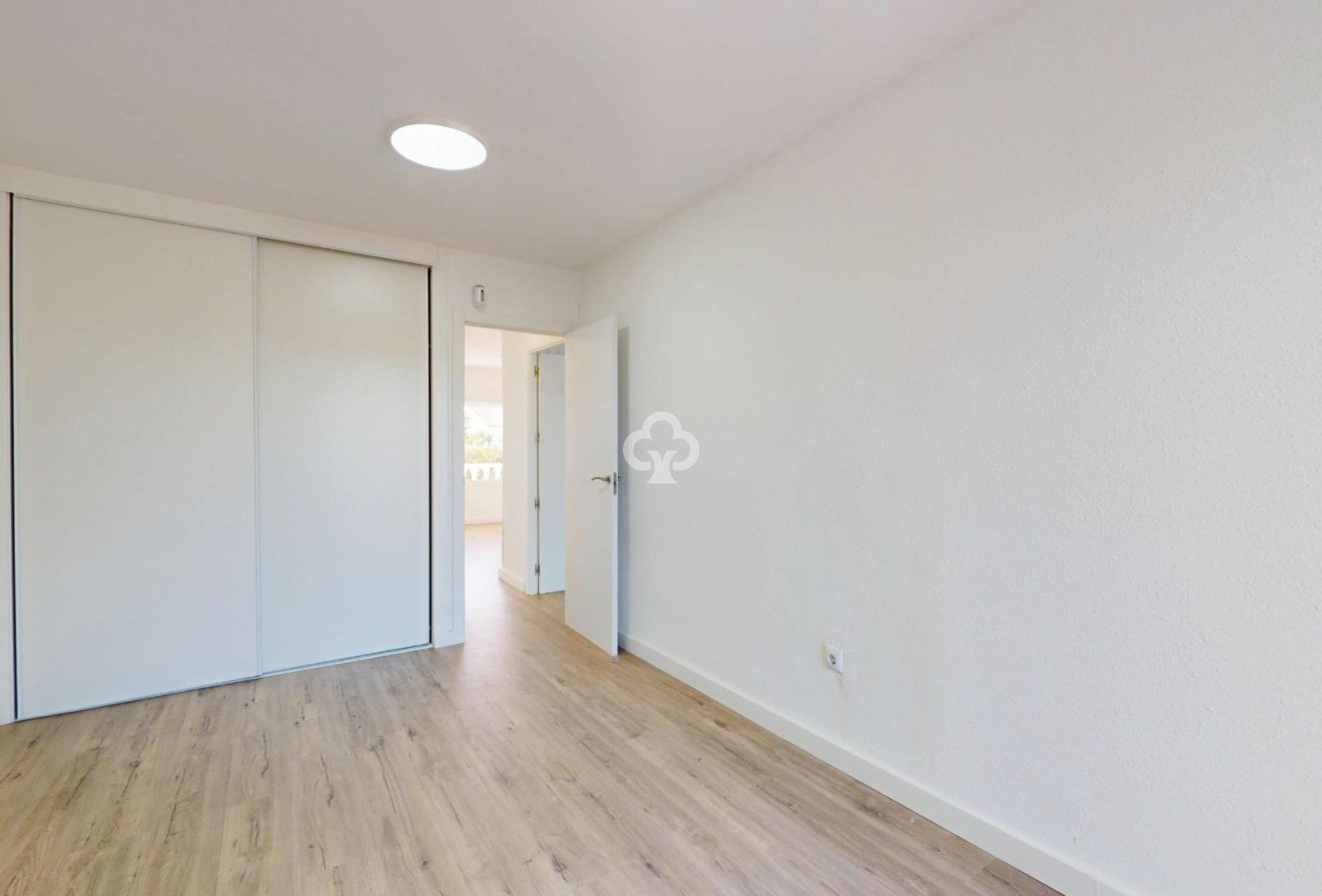 Jälleenmyynti - Bungalow -
Orihuela Costa - Villamartín-Las Filipinas