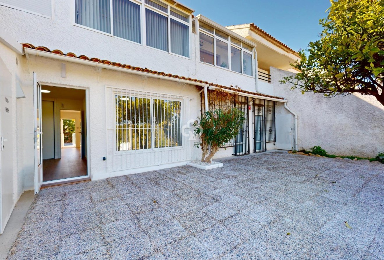 Jälleenmyynti - Bungalow -
Orihuela Costa - Villamartín-Las Filipinas