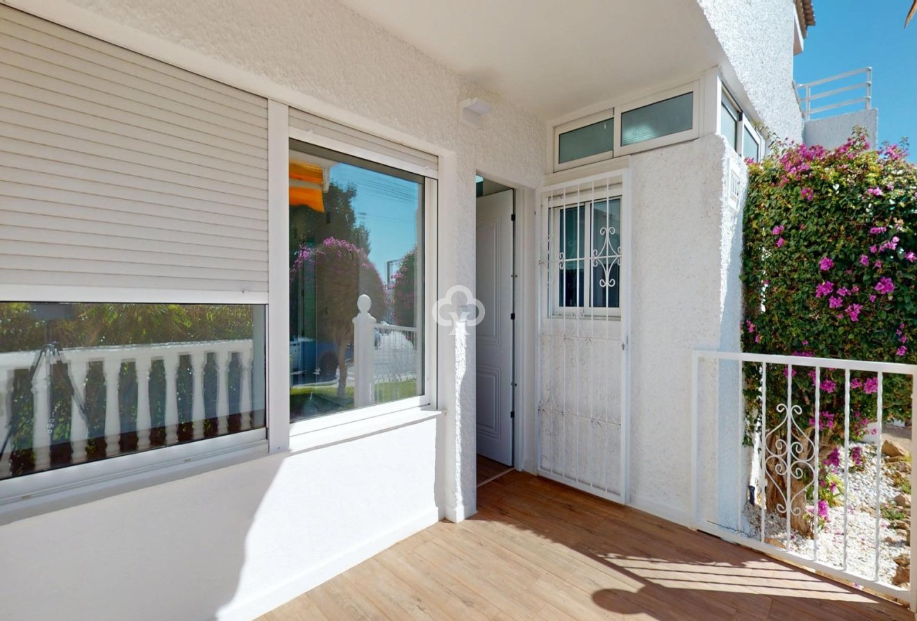 Jälleenmyynti - Bungalow -
Orihuela Costa - Villamartín-Las Filipinas