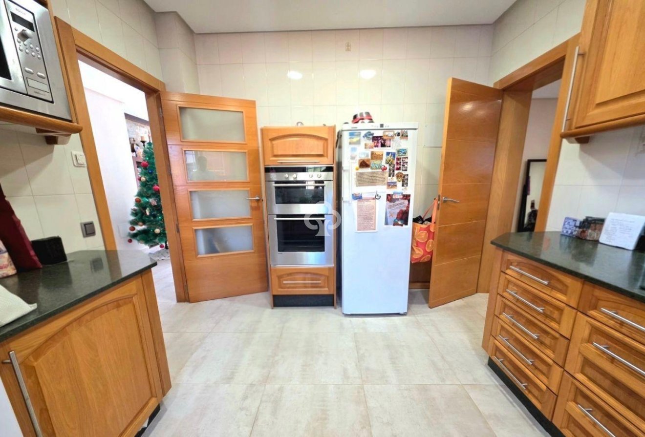 Resale - Villa -
Dehesa de campoamor - Campoamor