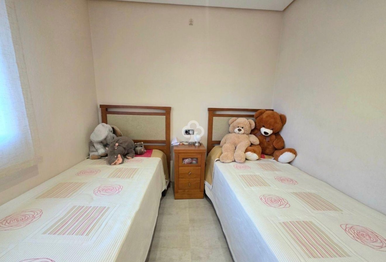 Resale - Villa -
Dehesa de campoamor - Campoamor