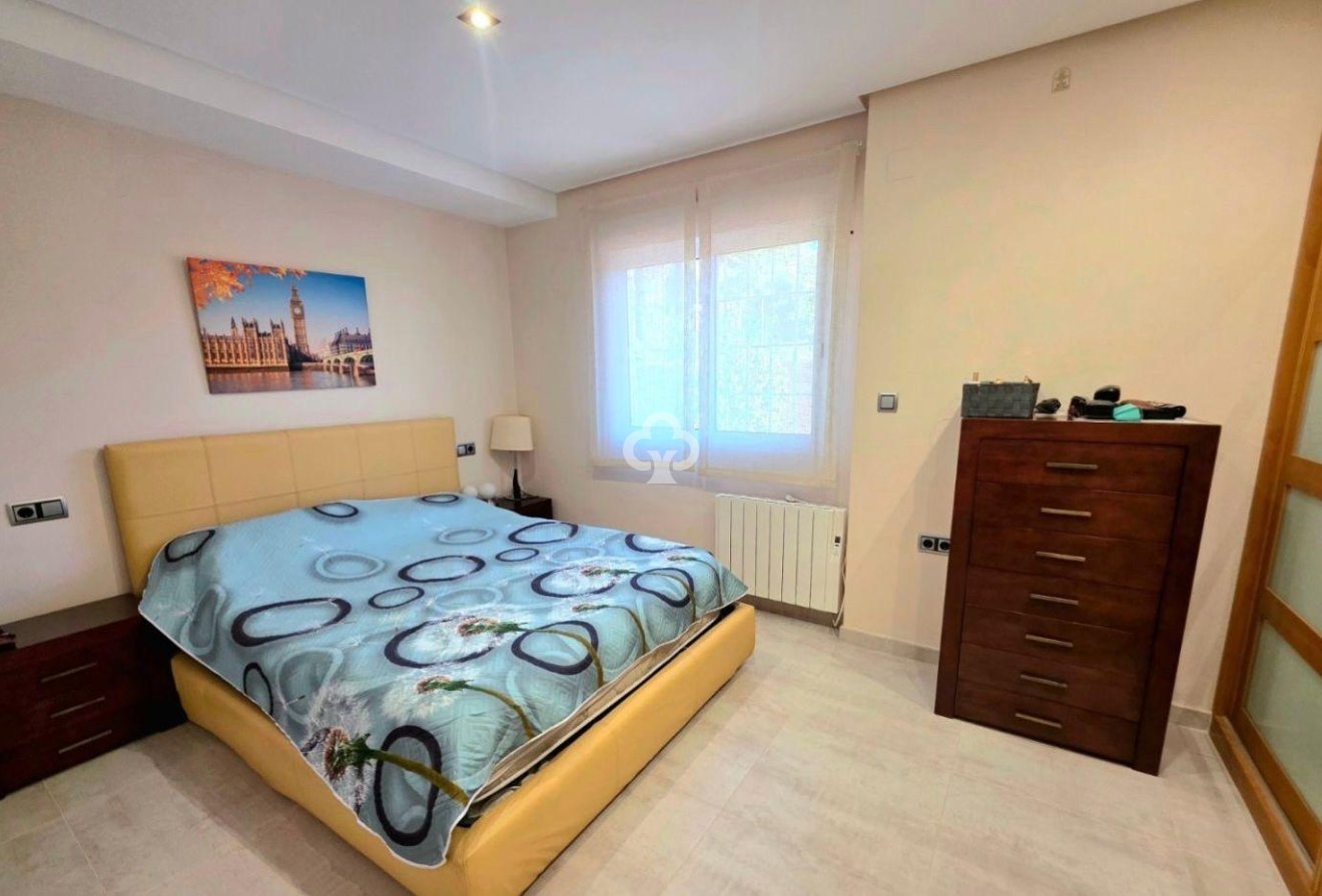 Resale - Villa -
Dehesa de campoamor - Campoamor