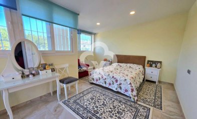 Resale - Villa -
Dehesa de campoamor - Campoamor