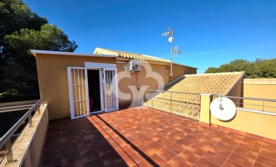 Resale - Villa -
Dehesa de campoamor - Campoamor