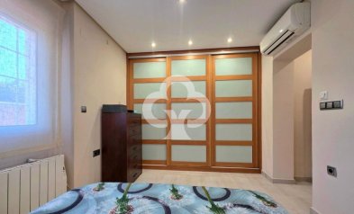 Resale - Villa -
Dehesa de campoamor - Campoamor