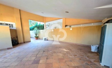 Resale - Villa -
Dehesa de campoamor - Campoamor