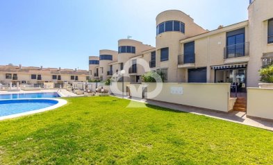 Reventa - Terraced house -
Cabo Roig