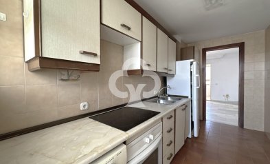 Jälleenmyynti - Piso -
Fuengirola - Puerto Deportivo