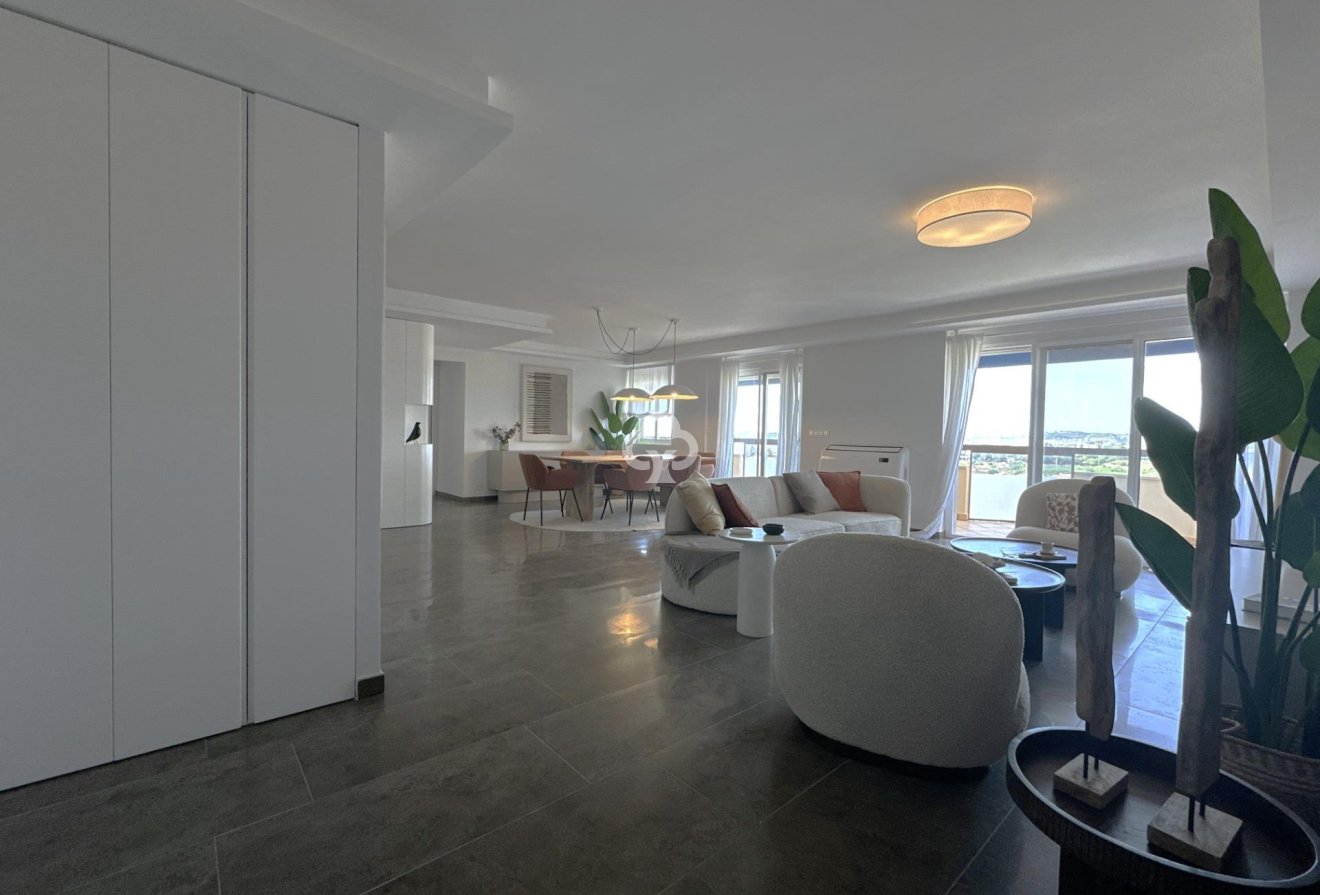 Wiederverkauf - Piso -
Fuengirola - Los Pacos