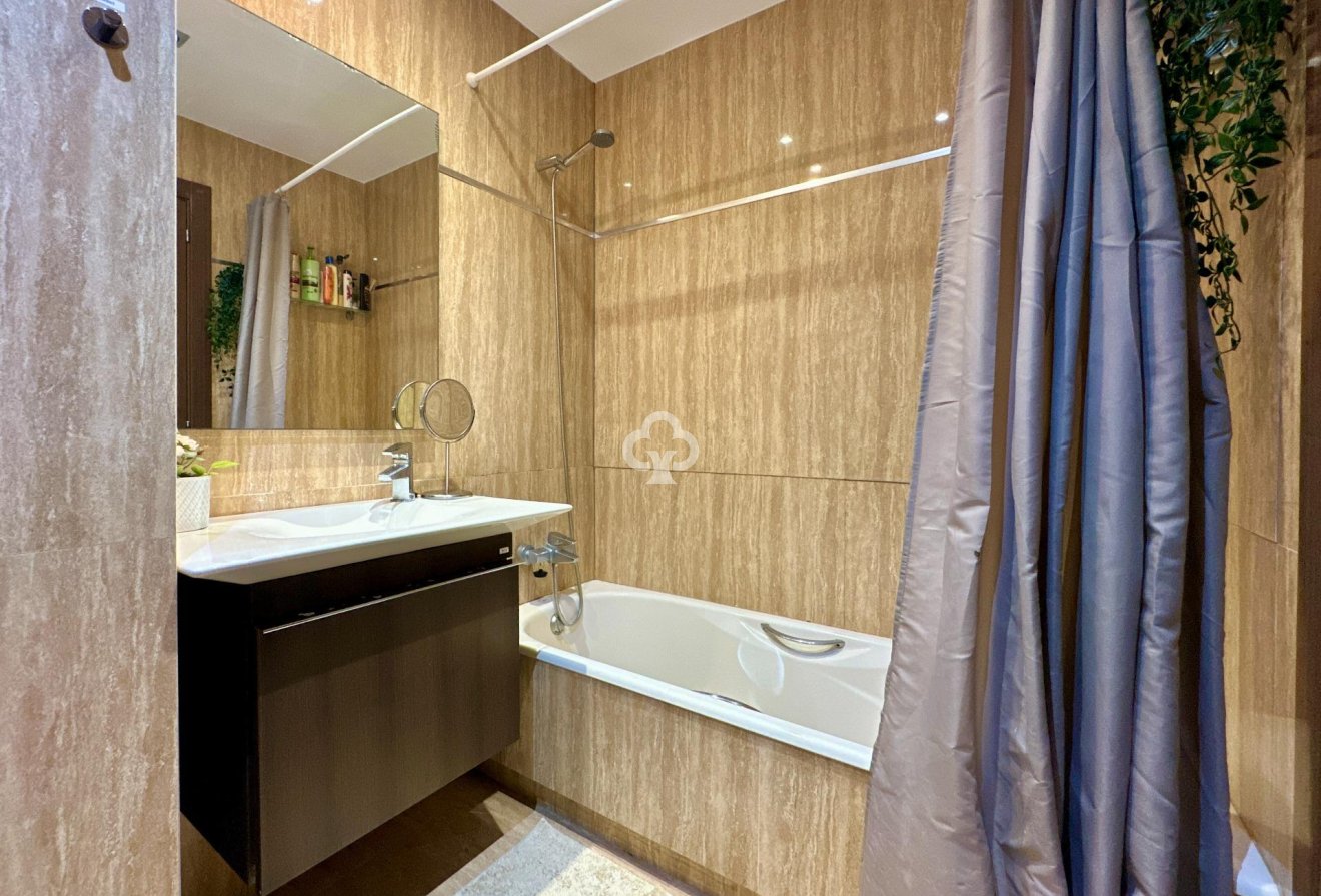 Wiederverkauf - Planta baja -
Fuengirola - Los Pacos