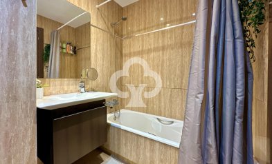 Wiederverkauf - Planta baja -
Fuengirola - Los Pacos