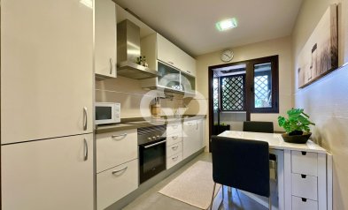 Wiederverkauf - Planta baja -
Fuengirola - Los Pacos